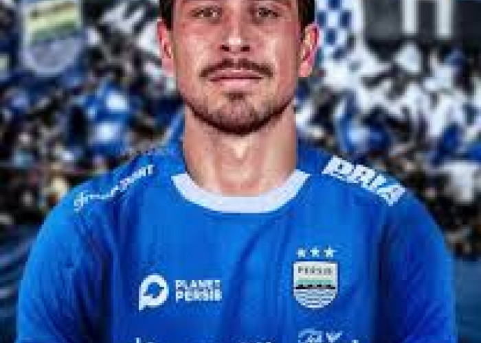 Sempat Diperebutkan Banyak Klub, Thom Haye Akhirnya Mendarat di Persib Bandung