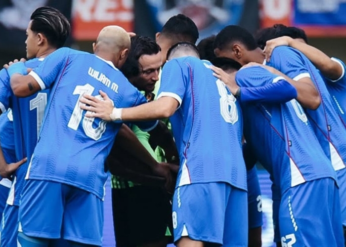 Bojan Hodak Diprediksi Banting Setir Soal Formasi Persib Bandung di Musim 2025/2026, Perkiraan Memakai 4-4-2