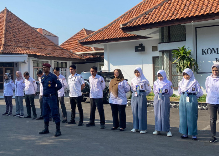 KPU Verifikasi Berkas Administrasi Tiga Paslon