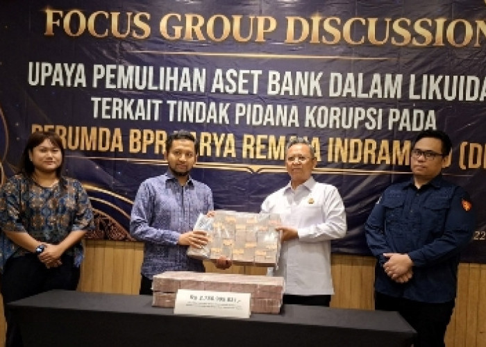 Kejari Indramayu Serahkan Uang Hasil Sitaan Tipikor BPR KRI Senilai Rp2,7 M Ke LPS