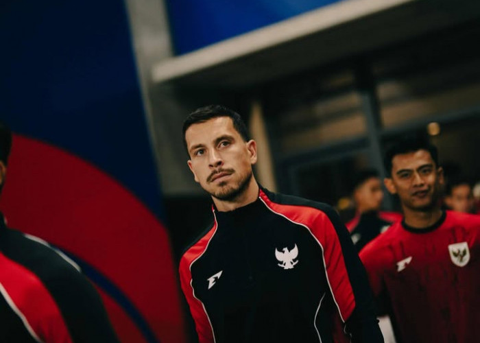 Rumor Panas! Masih Belum Punya Klub, Thom Haye Bisa Pilih Jadi Rival Jordi Amat atau Rekan Setim Pratama Arhan