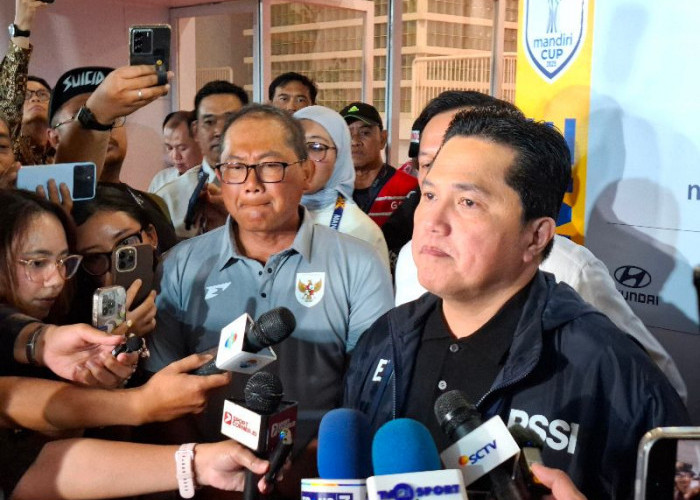 Pilih Main di Super League, Erick Thohir Beri Respon Positif Thom Haye Gabung Persib Bandung, Begini Katanya..