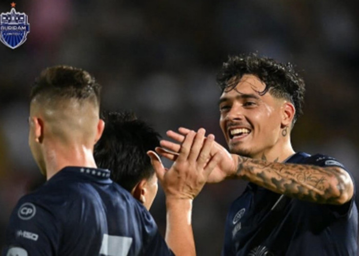 Debut Manis! Shayne Pattynama Raih Rating Positif Setelah Buriram United Menang 3-2 Lawan Lamphun Warrior!