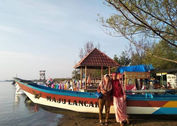 Awal Mula Pengelolaan dan Pengembangan Pantai Karangsong sebagai Obyek Wisata