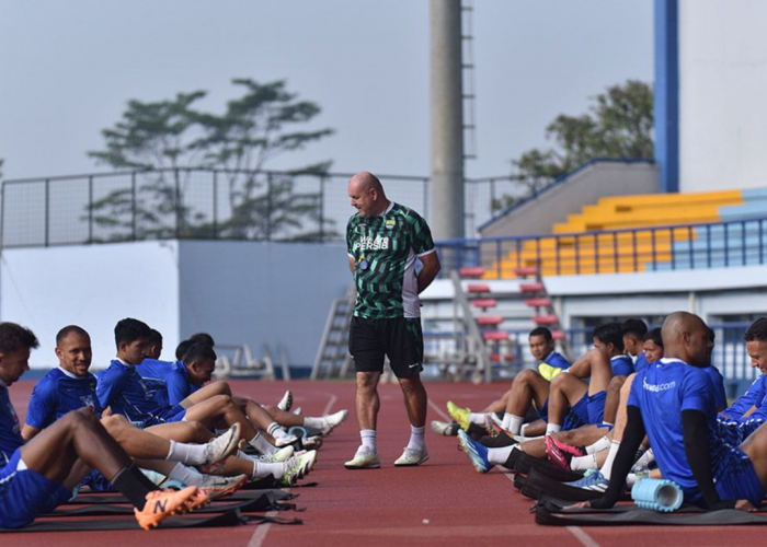 Jelang Pertandingan Melawan PSIS Semarang, Persib Bandung Lakukan Pemulihan Kebugaran Usai Tandang PSM Makasar