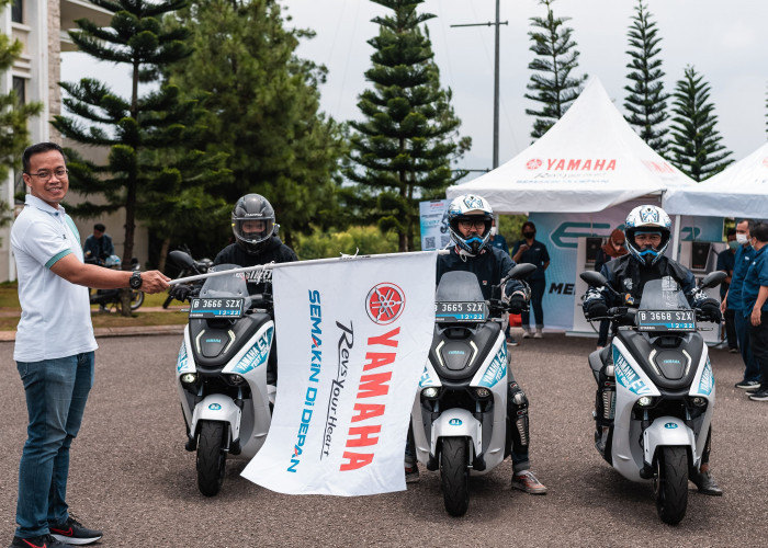 Uji Coba Kendaraan Listrik Yamaha E01 Resmi Dimulai di Kota Bandung
