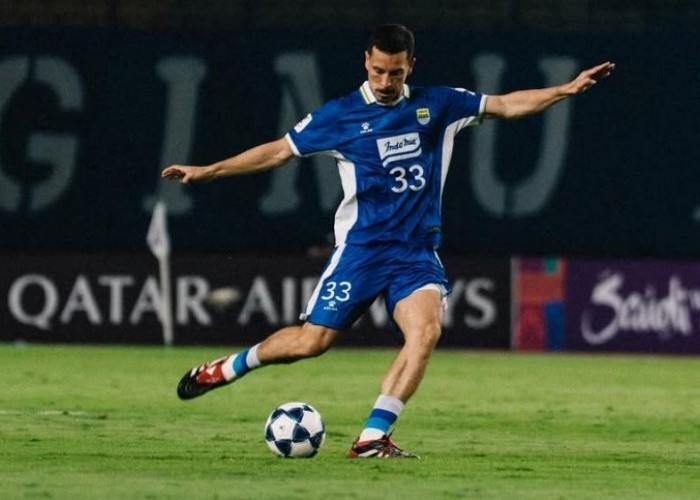 Thom Haye Jadi Man of The Match, Dominasi Lini Tengah Persib Bandung Terlihat Lewat Aksinya