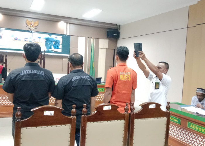 JPU Tunjukan Barang Bukti Baru, Palu Godam dan Rekaman CCTV 
