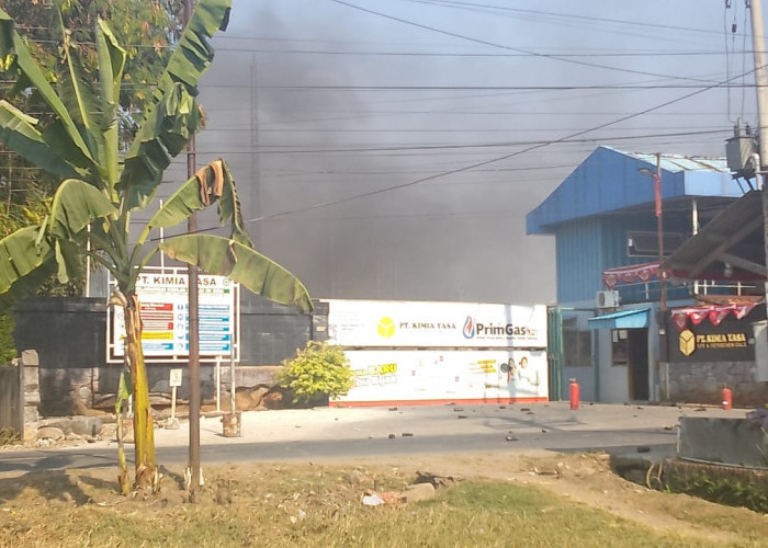 Pabrik Gas Elpiji Meledak di Haurgeulis, Karyawan Berhamburan