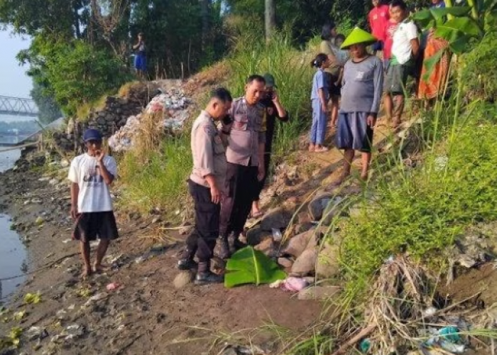 Temuan Bayi Tak Bernyawa di Tepi Sungai Cimanuk Gegerkan Warga Setempat 