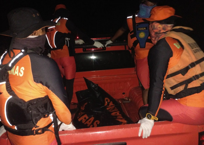 Tim SAR Gabungan Temukan Korban Terseret Arus di Pantai Mekarsari, Indramayu dalam Keadaan Meninggal Dunia