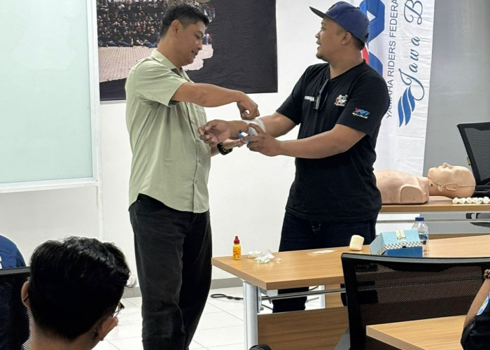 Yamaha Jabar Bekali Komunitas dengan Workshop Pertolongan Pertama Gawat Darurat untuk Anggota YRFI Bandung