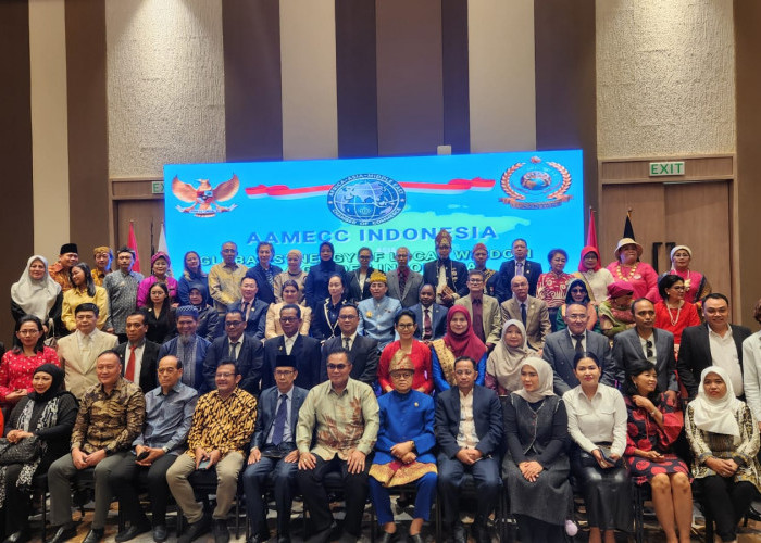 King of Nusantara Sultan Paser XVIII Dikukuhkan Jadi President AAMECC Indonesia