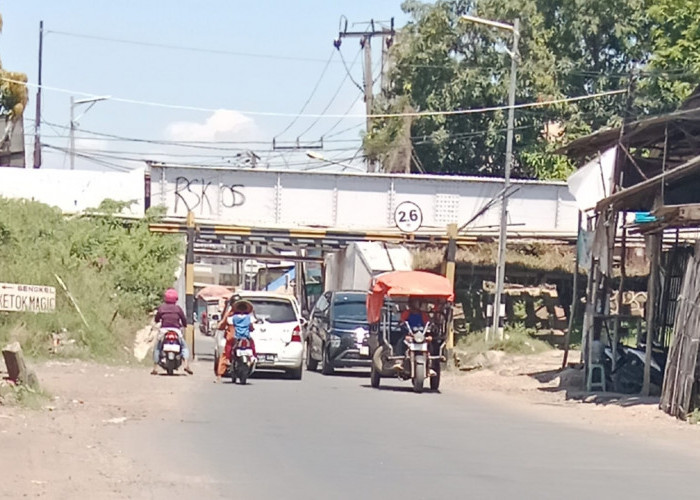 Warga Jatibarang Menanti Pembangunan Underpass di Terowongan KA Jatibarang