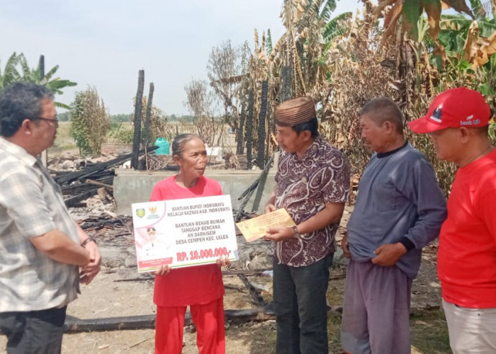 Baznas Indramayu bantu Korban Kebakaran di Desa Cempeh