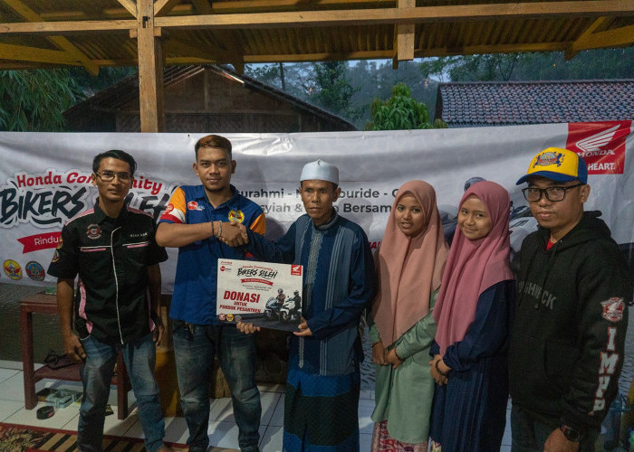 Tebar Kebaikan di Bulan Ramadhan Melalui Honda Community Bikers Soleh   