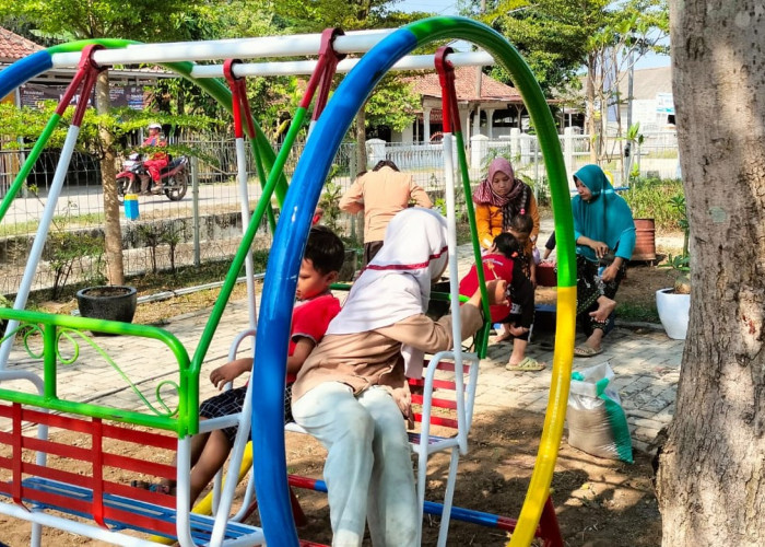 Tim PKM Unwir Sukses Mengubah Taman Desa Pranggong Jadi Eduwisata Menarik