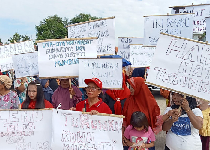 Ratusan Warga Desa Surakarta Kembali Lakukan Aksi Unjukrasa, Tuntut Kuwu Mundur