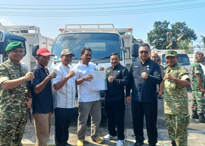 23 KDKMP di Indramayu Dapat Kendaraan Operasional Truk 