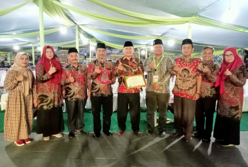 Peduli Pendidikan Diniyah, Indramayu Dapat Penghargaan dari FKDT Jawa Barat