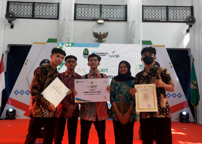 KEREN!! Ekskul Jurnalistik Smanja Sabet Juara 3 Reels Pancasila Tercinta Tingkat Jawa Barat