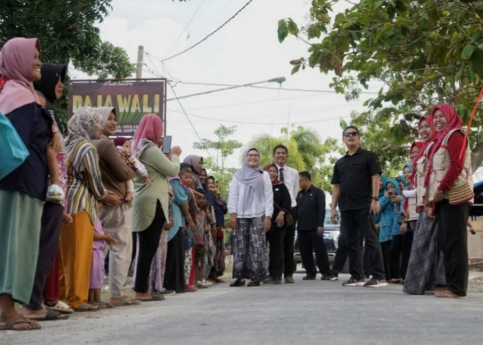 Petani Senang, Ruas Jalan Utama Desa Sukra dan Bogor Telah Dibetonisasi