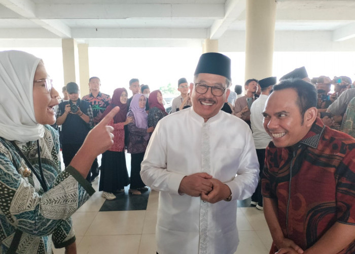 Keluhkan Air Gak Ngocor, Bupati Nina Gerak Cepat Kirim Air Bersih