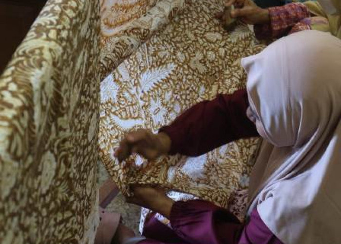 Paoman Art Lestarikan Batik Indramayu dan Berdayakan Perempuan