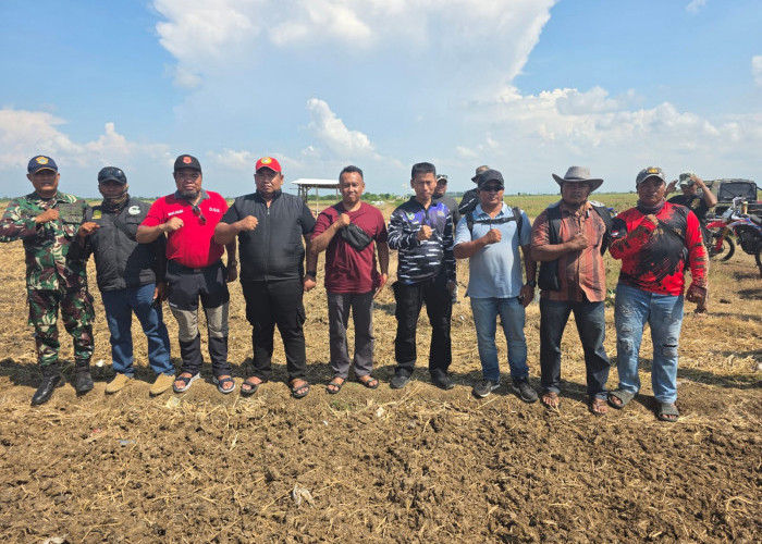 Pangkalan TNI AL Dukung Program Kedelai, Koperasi BBS Penggerak Ketahanan Pangan Bersama Petani Sukamulya 