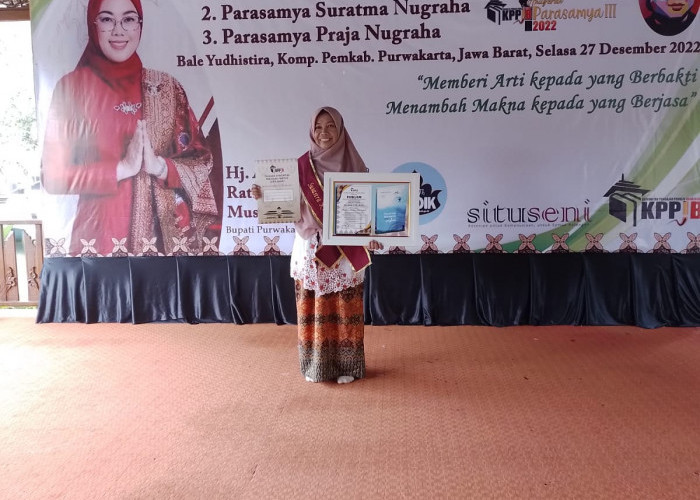 Majukan Literasi, Nur Aisah Raih Anugerah Parasamya KPPJB 2022