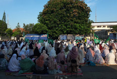 Sukacita, Ribuan Warga Muhammadiyah Indramayu Laksanakan Salat Idulfitri 