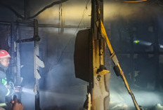 Korsleting Listrik Rumah di Bulak Kebakaran, Kerugian Capai Rp 100 Juta