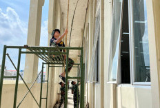 TNI Bersih-Bersih Asrama Haji Indramayu, Sambut Keberangkatan Jemaah Haji 2026