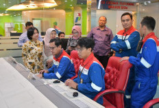 Direktur SDM Pertamina Patra Niaga Tinjau Ruang OTS Kilang Balongan, Sarana Latihan Operator Kilang