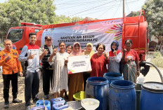 Pertamina EP Jatibarang Field Distribusikan Bantuan 10 Ribu Air Bersih untuk Warga Desa Luwunggesik