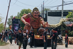 Karnaval Ogoh-Ogoh Unjungan Mbah Buyut Gading Meriah, Ribuan Warga Padati Desa Gadingan