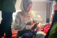 Sigap Polisi Indramayu Tolong Balita Yang Kejang di KM 137 Tol Cipali