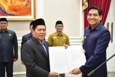 Bupati Lucky Hakim Lantik Ahmad Syadali Jadi Pj Sekertaris Daerah Indramayu
