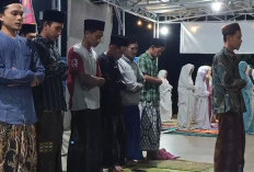 Salat Tarawih 23 Rakaat dalam 7 Menit