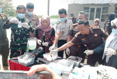Kejari Indramayu Musnahkan Barang Bukti yang Inkracht Mulai dari Senpi Hingga Narkotika