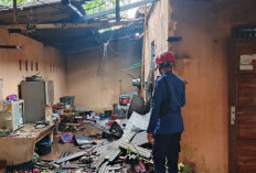 Gara-Gara Isi Bensin Saat Kompor Menyala Warung Kelontong di Haurgeulis Kebakaran