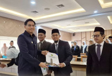 Bupati Lucky Hakim Kukuhkan Pejabat Bapperida, Pesan Tingkatkan Pelayanan Publik