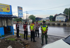 Pantau Arus Lalu Lintas di Jembatan Sewo, Himbau Pengendara Tak Lempar Koin