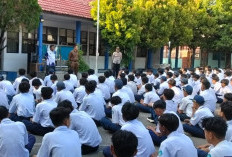 Cegah Kenakalan Remaja, Polisi Berikan Binluh Kepada Para Pelajar