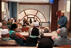 Ustaz Fauzan Berikan Arahan kepada Jamaah Umrah Sebelum Berangkat ke Makkah