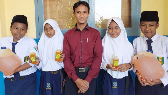 Kreatif, Siswa SMP Muhammadiyah Jatibarang Ciptakan Sabun Pencuci Piring