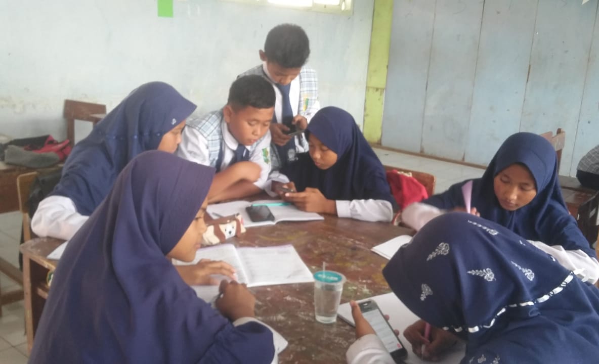 Terapkan Sistem Belajar Berbasis Android, SMP Muhammadiyah Segeran Bolehkan Siswa Bawa Handphone