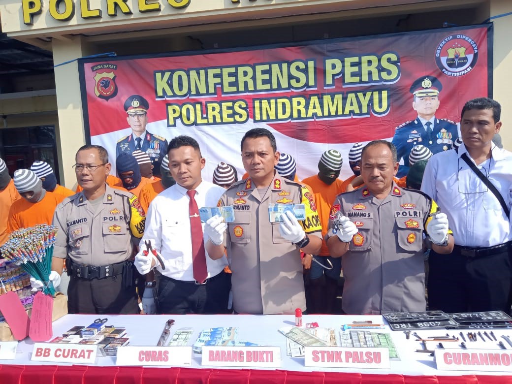 Polisi Bekuk Sembilan Pencuri Spesialis Bobol Minimarket, ATM dan Rumah Kosong