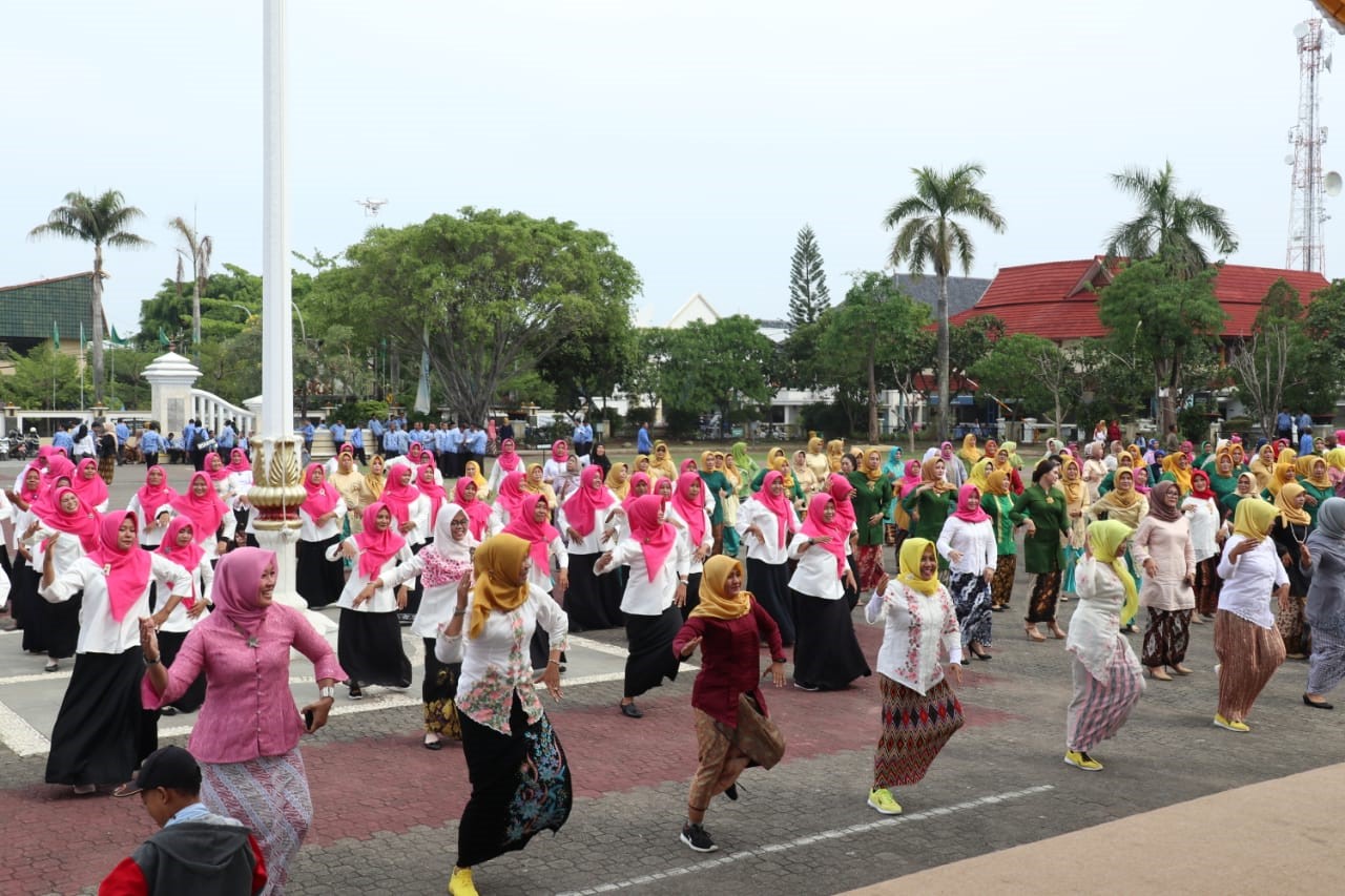 Peringati Hari Ibu, Plt Bupati Indramayu Dorong Kaum Perempuan Berdaya