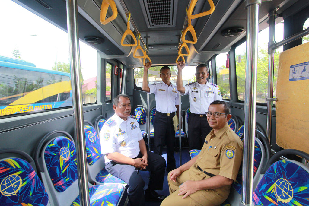 Dishub Luncurkan Bus Sekolah Gratis